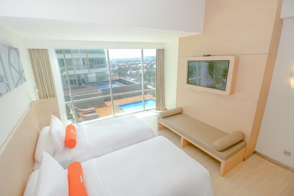 Harris Hotel Sentraland Semarang Esterno foto