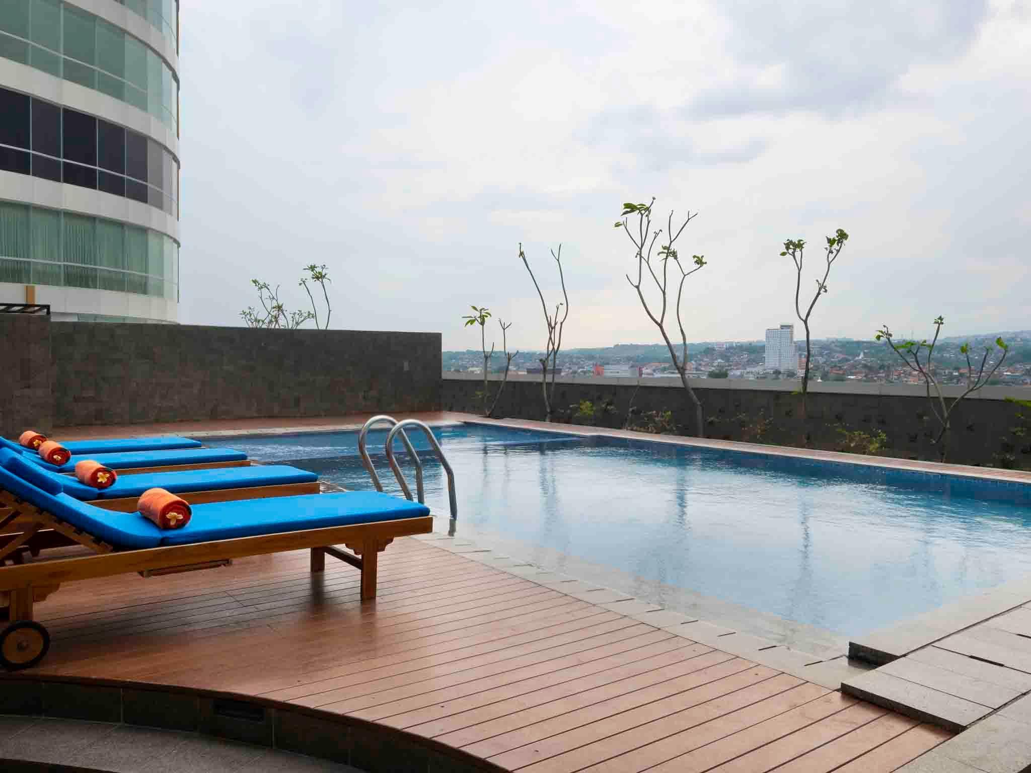 Harris Hotel Sentraland Semarang Esterno foto