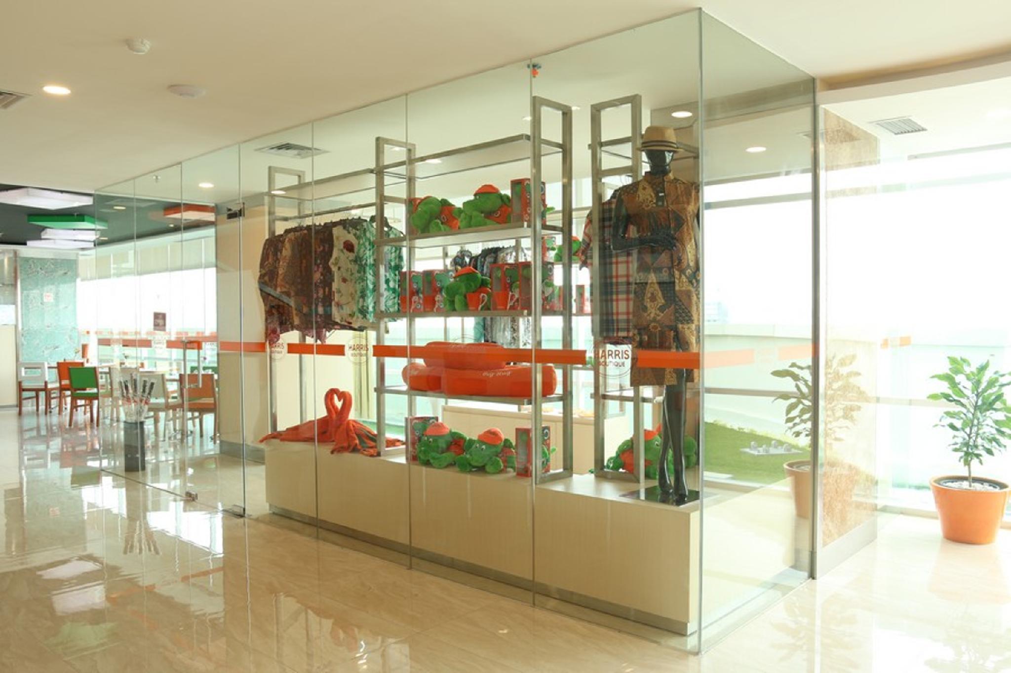 Harris Hotel Sentraland Semarang Esterno foto