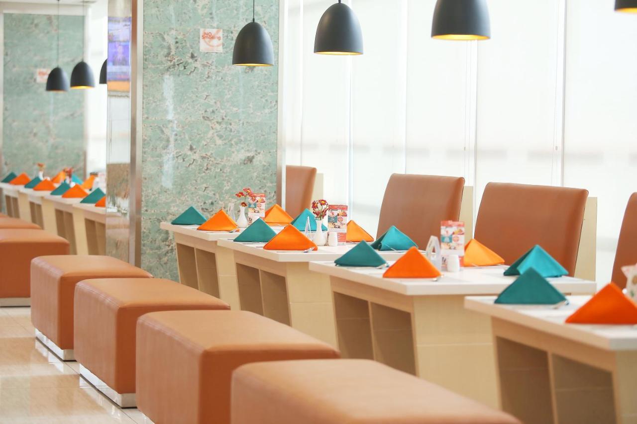 Harris Hotel Sentraland Semarang Esterno foto