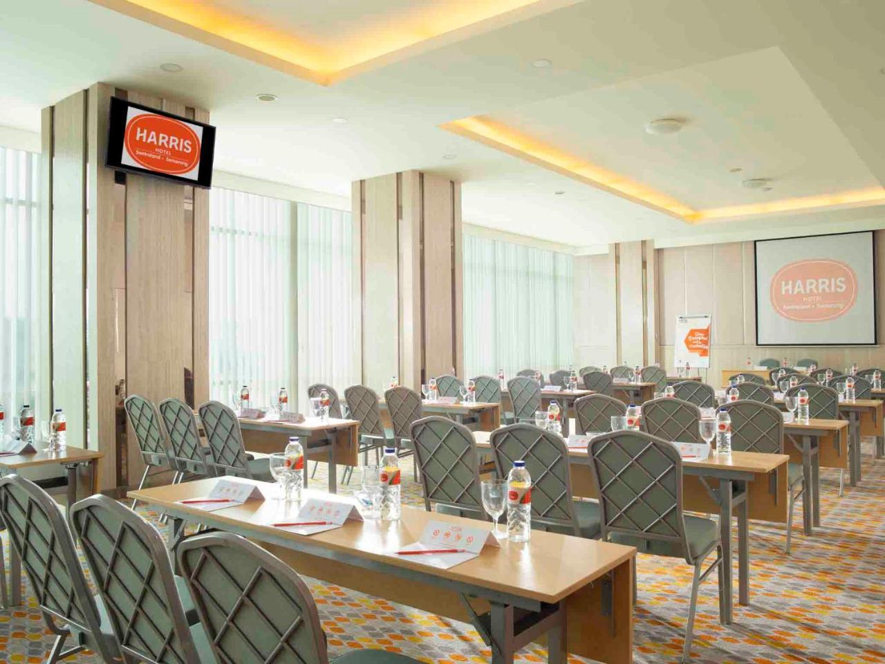 Harris Hotel Sentraland Semarang Esterno foto